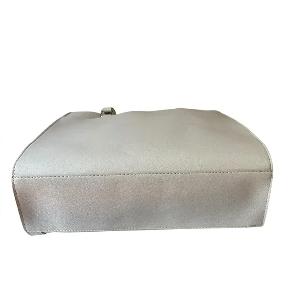 NWT Juicy Couture Lovely Day Tote with Card Holder Elegant - Picture 9 of 13